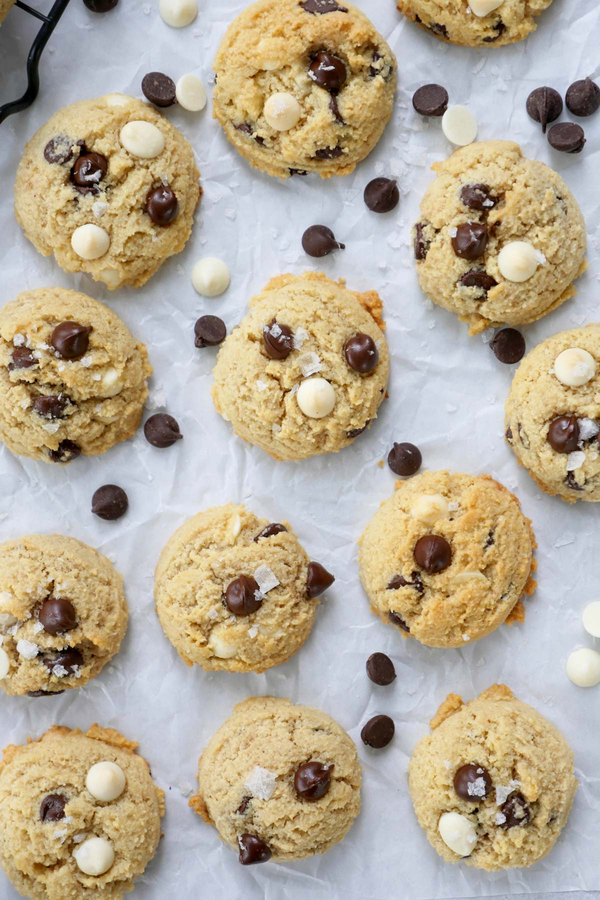 almond flour chocolate chip cookies