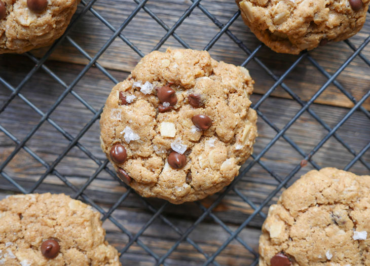 Gluten Free Chocolate Chip Oatmeal Cookies