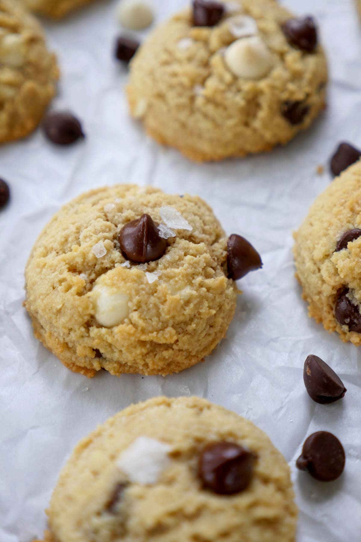 almond flour chocolate chip cookies