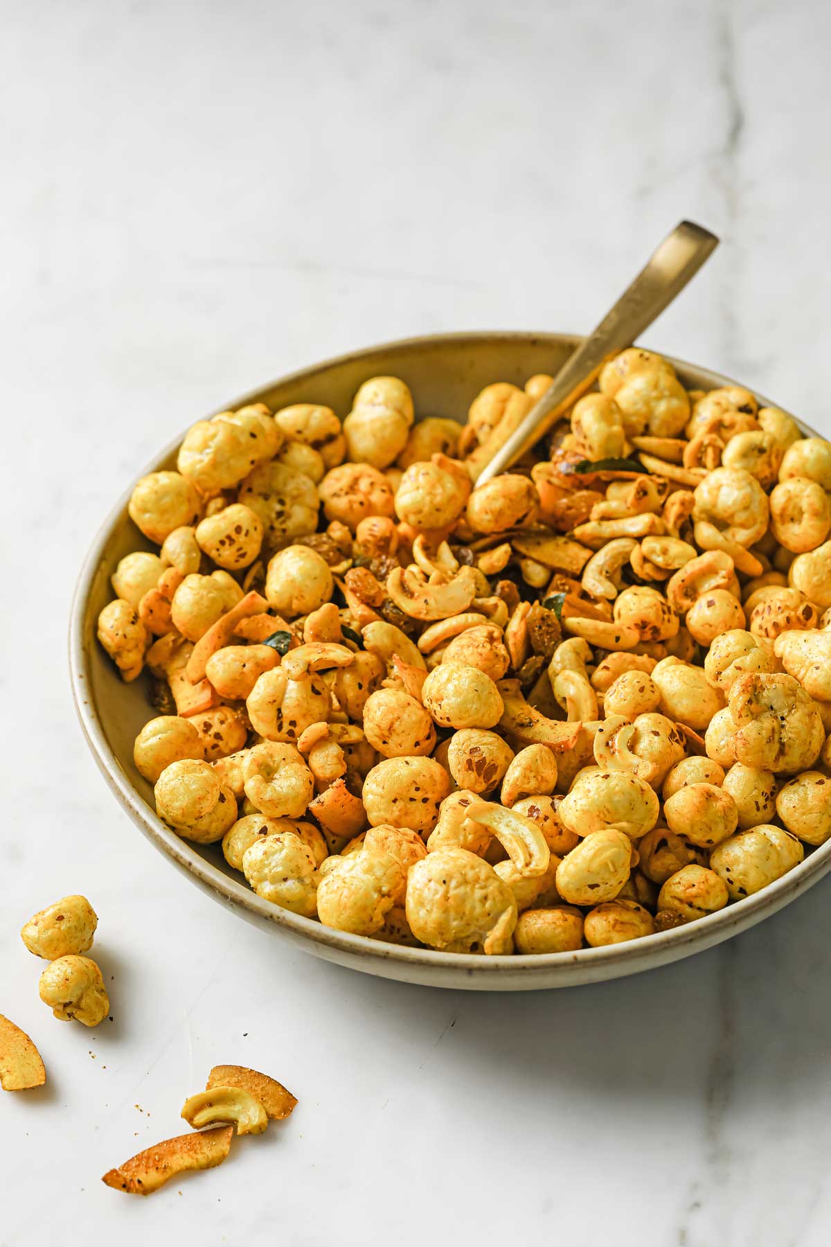 roasted makhana snack mix